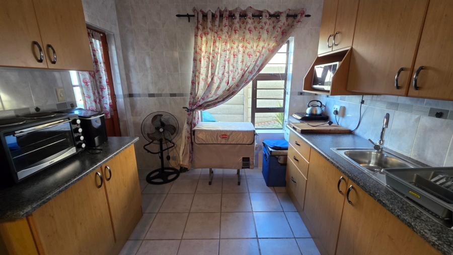 3 Bedroom Property for Sale in Dana Bay Western Cape